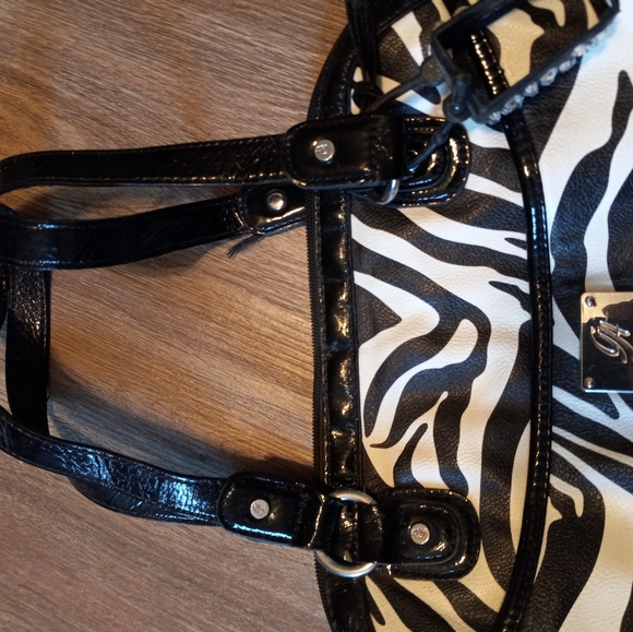 Grace Adele Purse - Picture 2 of 9